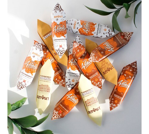 Конфета Любимый Алтай: молочный шоколад, вяленая клюква, семя тыквы и мёд, 32 г  (заказ от 9 штук)