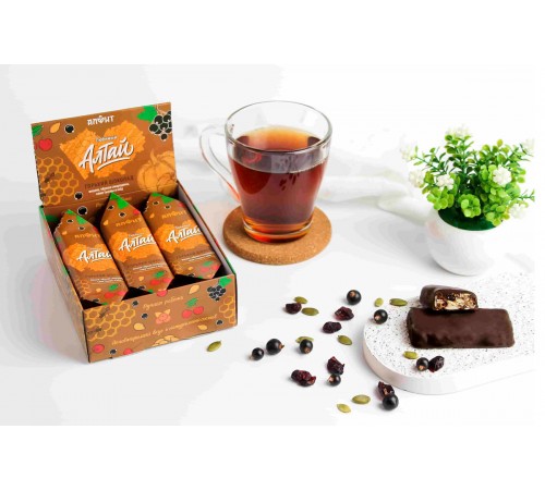 Конфета Любимый Алтай с горьким шоколадом, вишней, чёрной смородиной и семенами тыквы, 32 г