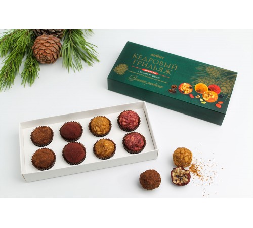 Кедровый грильяж ассорти в ягодной пудре, 8 конфет